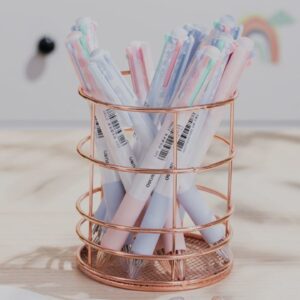 Deli 4 colour shuttle pen