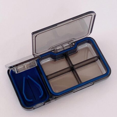 Pill cutter box